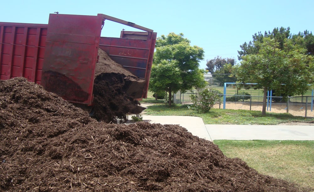 Compost-delivered-to-park-small - Agromin